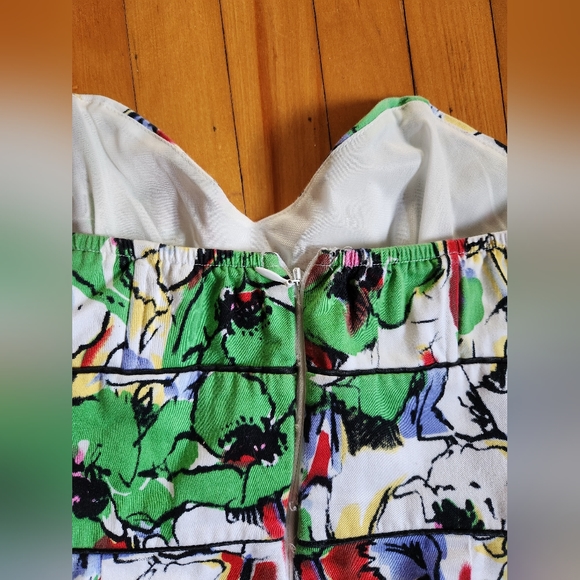 Akira floral size small - Picture 4 of 7